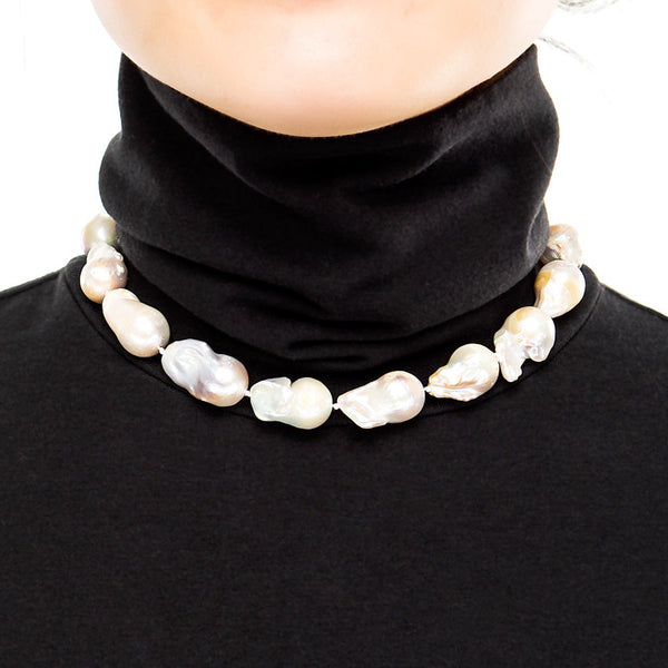 Short Baroque Pearl Necklace with 18k Gold Clasp
