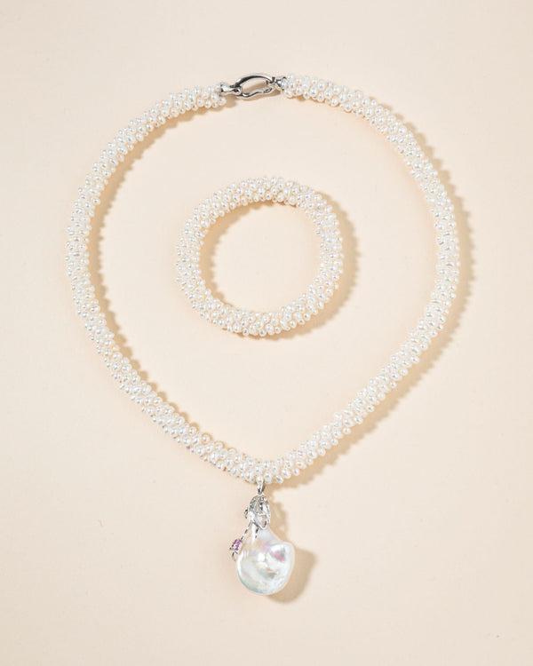Tiny Seed Pearls Bracelet
