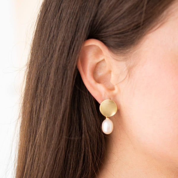 Pressed 18k Gold Pearl Earrings