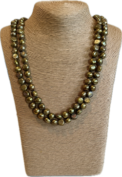 Rope pearl necklace