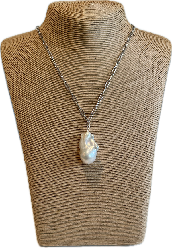 Single baroque pearl on paper clip chain
