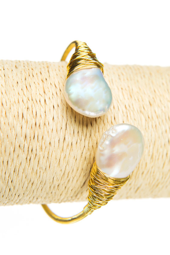 Adjustable Pearl Bracelet