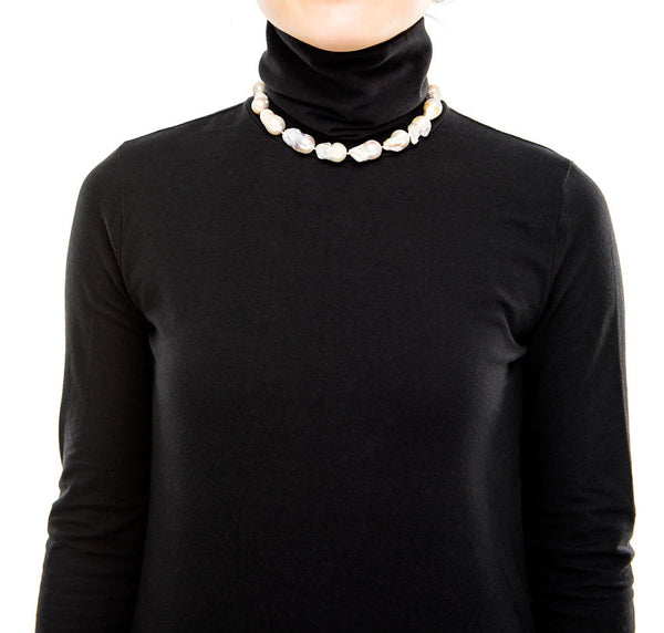 Short Baroque Pearl Necklace with 18k Gold Clasp